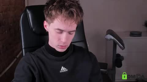 Snapshot of _tokyo_ghoul chatting on November 21, 5:17 am _tokyo_ghoul online show from November 21, 5:17 am