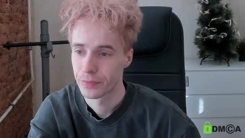 Snapshot of _tokyo_ghoul chatting on March 21, 10:20 am _tokyo_ghoul online show from March 21, 10:20 am