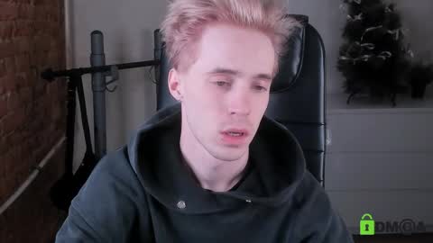 Snapshot of _tokyo_ghoul chatting on March 22, 3:04 pm _tokyo_ghoul online show from March 22, 3:04 pm