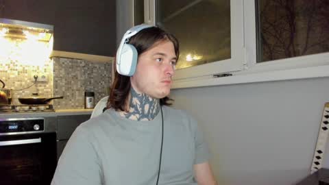 _torfin_ online show from December 7, 12:30 am