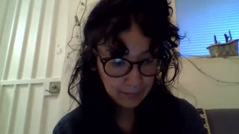 Snapshot of _tutti_frutti_ chatting on January 10, 12:17 am _tutti_frutti_ online show from January 10, 12:17 am