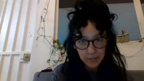 Snapshot of _tutti_frutti_ chatting on January 11, 3:02 am _tutti_frutti_ online show from January 11, 3:02 am