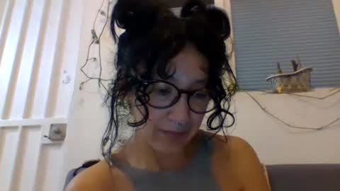 Snapshot of _tutti_frutti_ chatting on January 17, 4:39 am _tutti_frutti_ online show from January 17, 4:39 am