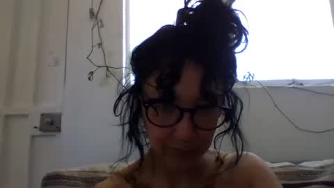 Snapshot of _tutti_frutti_ chatting on February 6, 7:29 pm _tutti_frutti_ online show from February 6, 7:29 pm