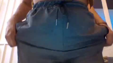 Snapshot of _tutti_frutti_ chatting on February 14, 12:41 am _tutti_frutti_ online show from February 14, 12:41 am