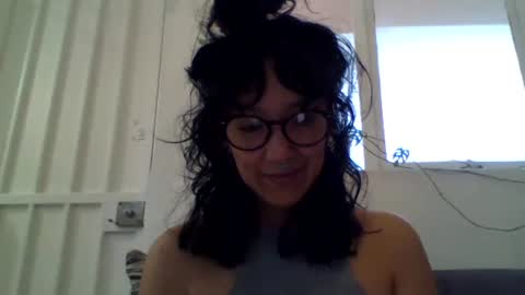 Snapshot of _tutti_frutti_ chatting on February 16, 10:32 pm _tutti_frutti_ online show from February 16, 10:32 pm