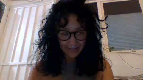 Snapshot of _tutti_frutti_ chatting on February 25, 6:58 am _tutti_frutti_ online show from February 25, 6:58 am