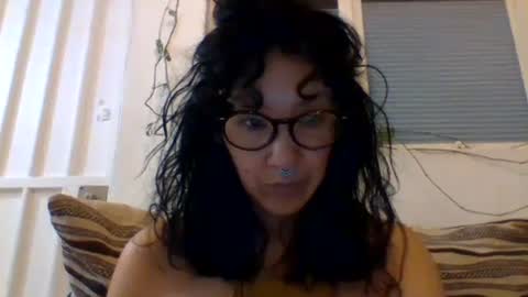 Snapshot of _tutti_frutti_ chatting on March 2, 3:34 am _tutti_frutti_ online show from March 2, 3:34 am