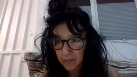 Snapshot of _tutti_frutti_ chatting on March 11, 7:04 am _tutti_frutti_ online show from March 11, 7:04 am