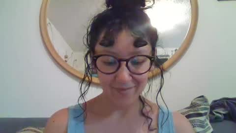 Snapshot of _tutti_frutti_ chatting on September 14, 2:33 am _tutti_frutti_ online show from September 14, 2:33 am