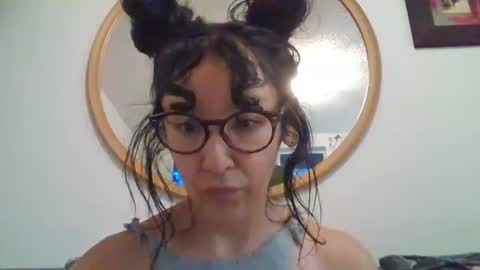 Snapshot of _tutti_frutti_ chatting on October 8, 12:19 am _tutti_frutti_ online show from October 8, 12:19 am