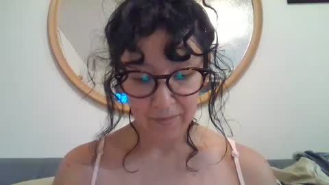 Snapshot of _tutti_frutti_ chatting on October 17, 12:14 am _tutti_frutti_ online show from October 17, 12:14 am