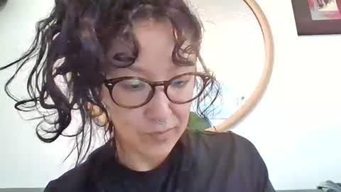 Snapshot of _tutti_frutti_ chatting on October 21, 11:38 pm _tutti_frutti_ online show from October 21, 11:38 pm