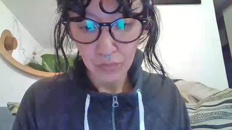 Snapshot of _tutti_frutti_ chatting on November 12, 4:35 am _tutti_frutti_ online show from November 12, 4:35 am