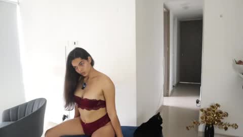 Anastasia Vahos online show from February 25, 9:24 pm