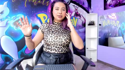 Snapshot of _valeryboobs_ chatting on January 17, 5:08 pm _valeryboobs_ online show from January 17, 5:08 pm