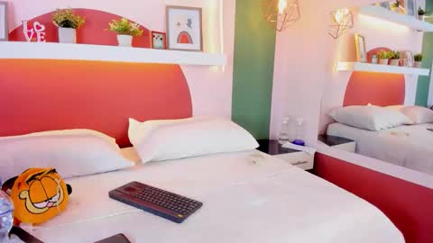 Snapshot of _valeryboobs_ chatting on October 15, 12:27 pm _valeryboobs_ online show from October 15, 12:27 pm