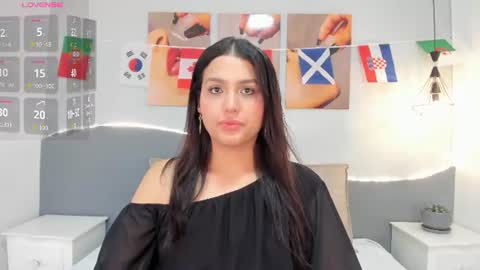 Snapshot of _valerycooper chatting on June 21, 1:24 pm _valerycooper online show from June 21, 1:24 pm