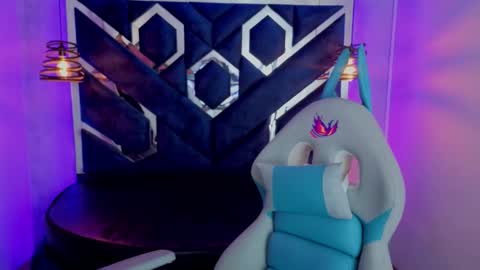   Vermeil   online show from January 9, 8:10 pm