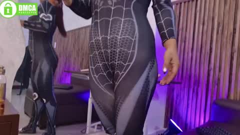 Snapshot of _veronicadeleon_ chatting on May 7, 1:38 pm Veronica online show from May 7, 1:38 pm