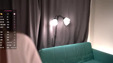 Snapshot of _vi_vi_ chatting on June 5, 6:52 am Viola online show from June 5, 6:52 am