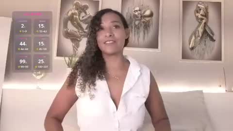 Snapshot of _victoria_hills chatting on August 4, 11:57 am Victoria online show from August 4, 11:57 am