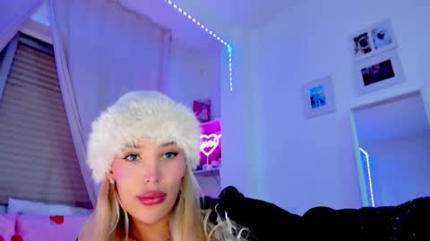   online show from February 14, 8:16 pm