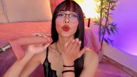   online show from February 17, 8:37 pm