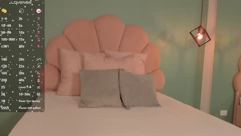 Snapshot of _vix555_ chatting on February 8, 2:26 am Vix online show from February 8, 2:26 am