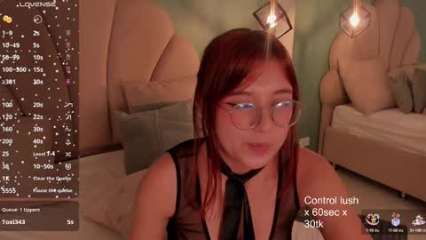 Snapshot of _vix555_ chatting on February 9, 8:13 pm Vix online show from February 9, 8:13 pm