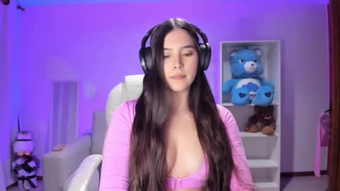 Fernanda  online show from November 6, 7:31 am