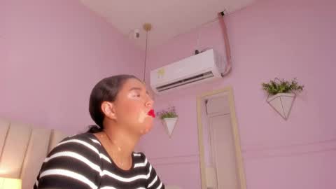 Snapshot of _wendy_x chatting on May 20, 11:38 am _wendy_x online show from May 20, 11:38 am