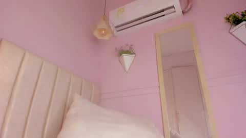 Snapshot of _wendy_x chatting on June 3, 2:33 pm _wendy_x online show from June 3, 2:33 pm