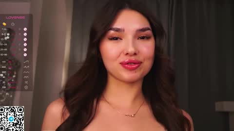 Anna online show from March 8, 6:26 pm