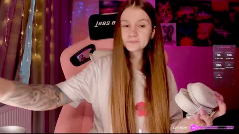 Enni online show from December 27, 8:24 am