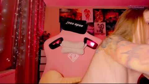 Enni online show from February 18, 7:32 am