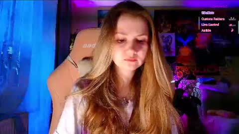 Snapshot of _witch__ chatting on July 3, 5:47 am Enni online show from July 3, 5:47 am