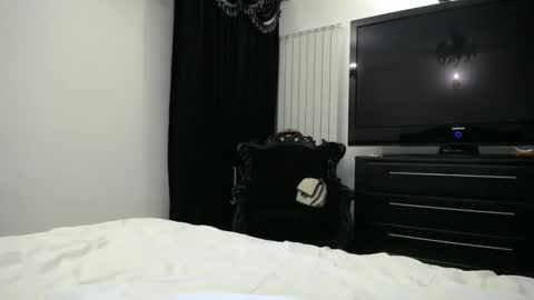 Snapshot of _woww chatting on February 24, 9:35 pm WOW online show from February 24, 9:35 pm