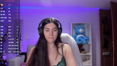 Snapshot of _wtdreamgirl chatting on June 5, 7:03 am Luisa online show from June 5, 7:03 am