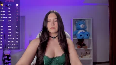 Snapshot of _wtdreamgirl chatting on June 13, 5:05 am Luisa online show from June 13, 5:05 am