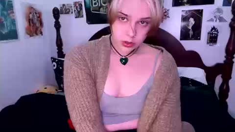 _xxalexx online show from October 12, 2:32 am