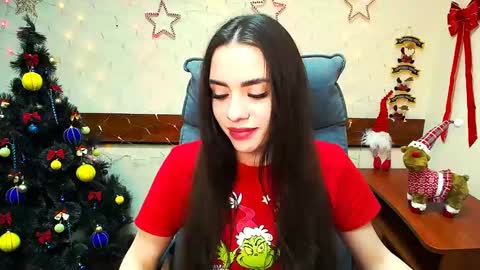 Snapshot of _your_fantasy_girl chatting on December 7, 9:00 pm Alisa online show from December 7, 9:00 pm