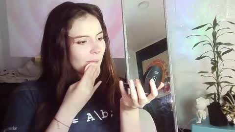 _yourcherrybomb online show from November 18, 1:55 am