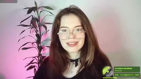 _yourcherrybomb online show from December 1, 5:01 am