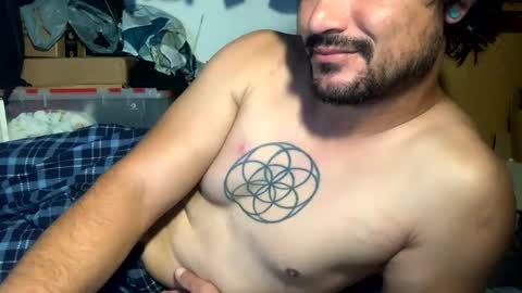 Snapshot of _yourdirtysecret_23 chatting on October 6, 3:42 pm _yourdirtysecret_23 online show from October 6, 3:42 pm