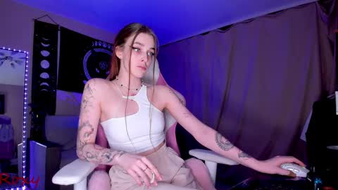 Roxy online show from February 16, 6:54 pm