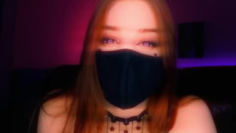 Snapshot of _yourwetdreams_ chatting on March 29, 8:09 pm Roxy online show from March 29, 8:09 pm