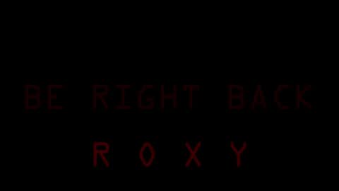 Snapshot of _yourwetdreams_ chatting on May 3, 11:33 pm Roxy online show from May 3, 11:33 pm