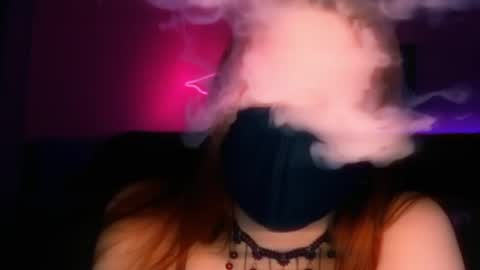 Snapshot of _yourwetdreams_ chatting on May 10, 3:28 pm Roxy online show from May 10, 3:28 pm