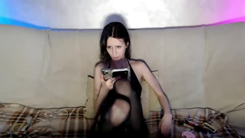 Snapshot of _yummybabes_ chatting on May 26, 9:49 am Nicole Thomas Dave online show from May 26, 9:49 am